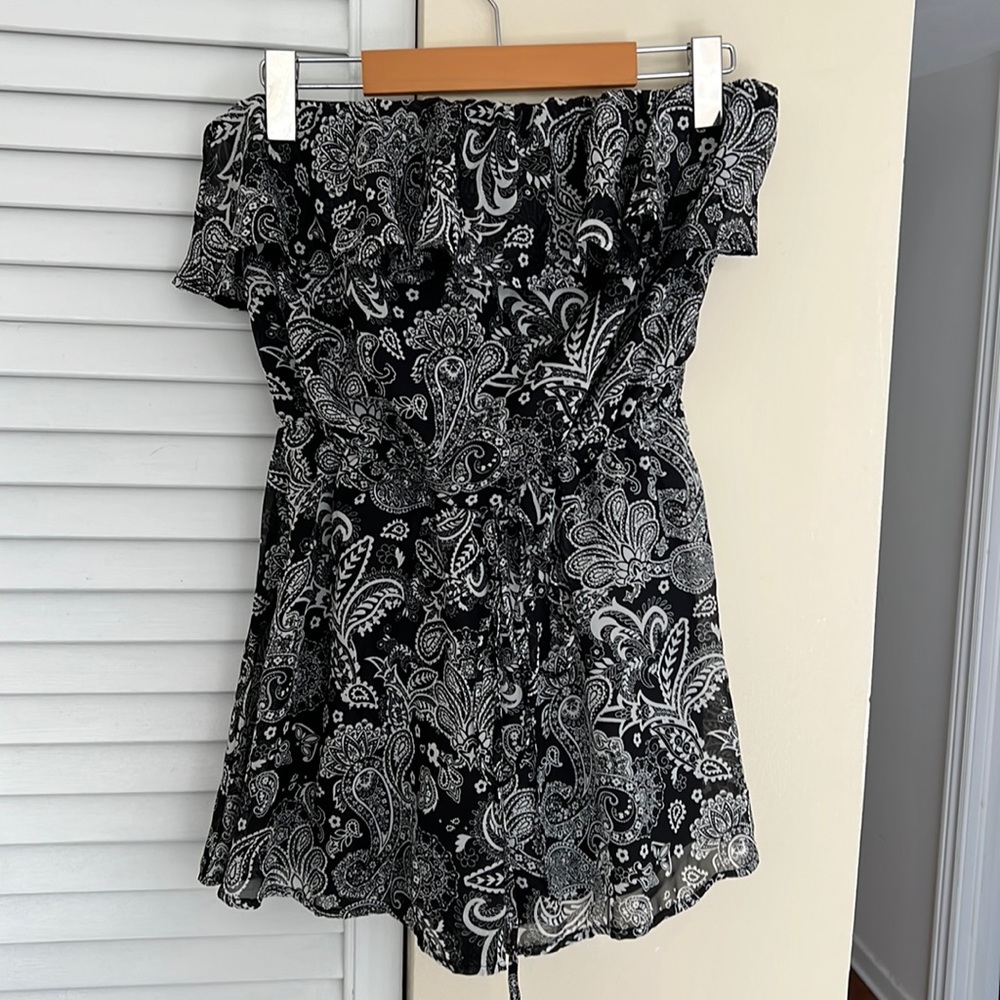 Romper - Picture 2 of 5